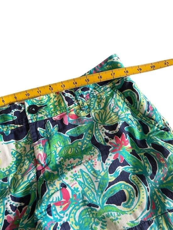 Lilly Pulitzer Callahan shorts - Picture 3 of 6